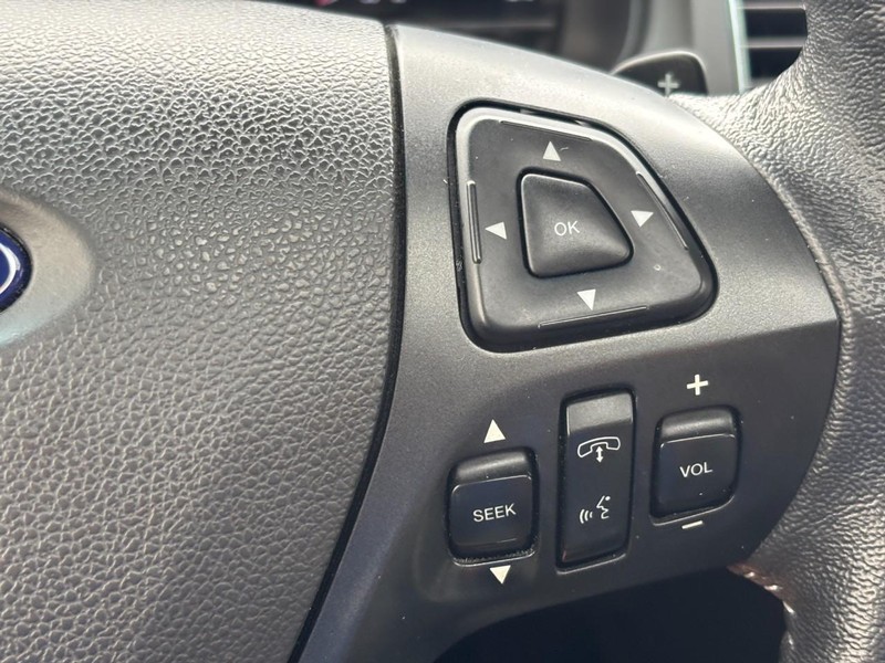 Ford Flex Vehicle Full-screen Gallery Image 23