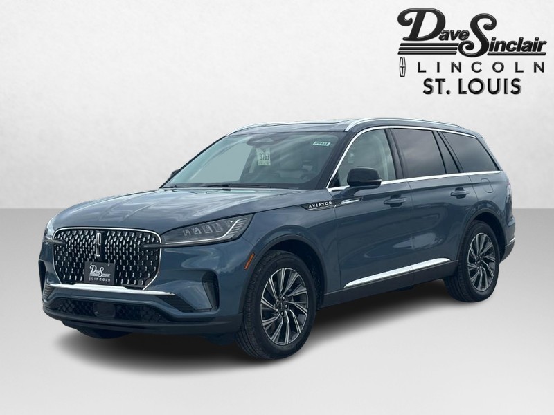 Lincoln Aviator Vehicle Full-screen Gallery Image 07