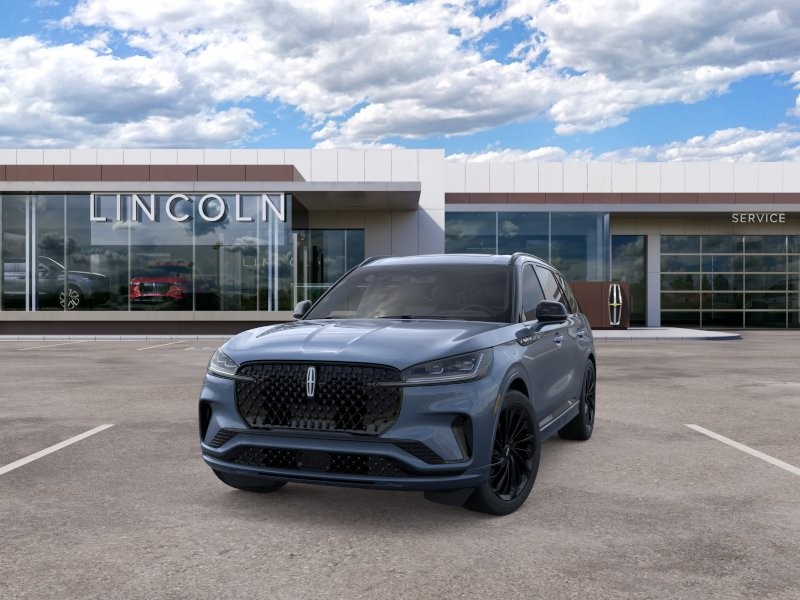 Lincoln Aviator Vehicle Full-screen Gallery Image 02