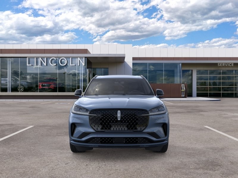 Lincoln Aviator Vehicle Full-screen Gallery Image 06