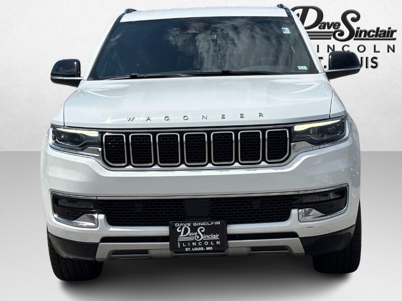 Jeep Wagoneer L Vehicle Full-screen Gallery Image 09