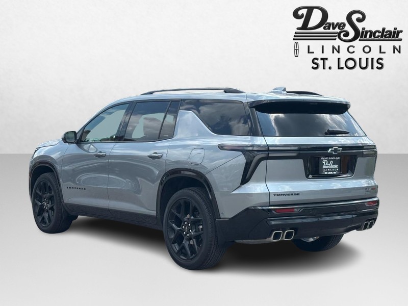 Chevrolet Traverse Vehicle Full-screen Gallery Image 05