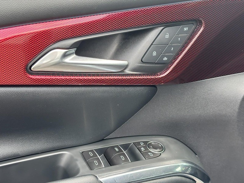 Chevrolet Traverse Vehicle Full-screen Gallery Image 17