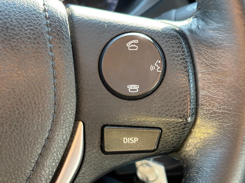 Toyota Corolla Vehicle Full-screen Gallery Image 19