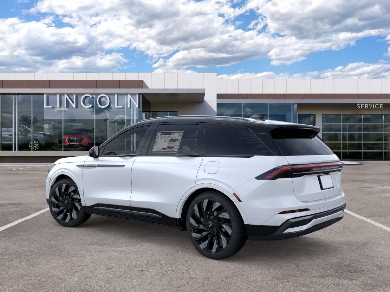 Lincoln Nautilus Vehicle Full-screen Gallery Image 04