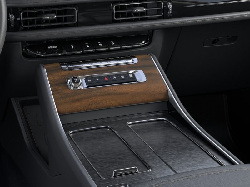 Lincoln Aviator Vehicle Full-screen Gallery Image 16