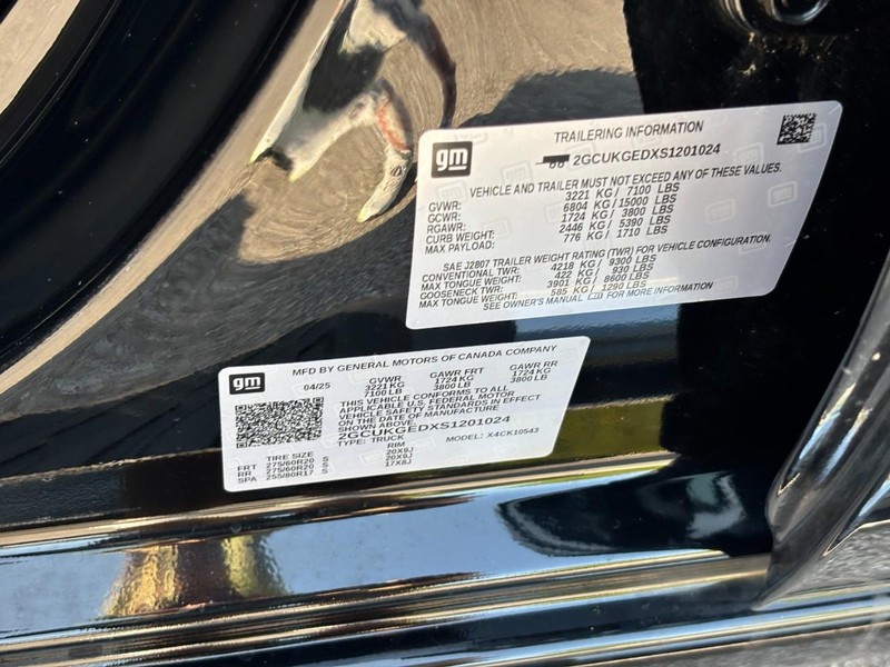 Chevrolet Silverado 1500 Vehicle Full-screen Gallery Image 25