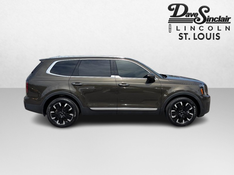 Kia Telluride Vehicle Full-screen Gallery Image 02