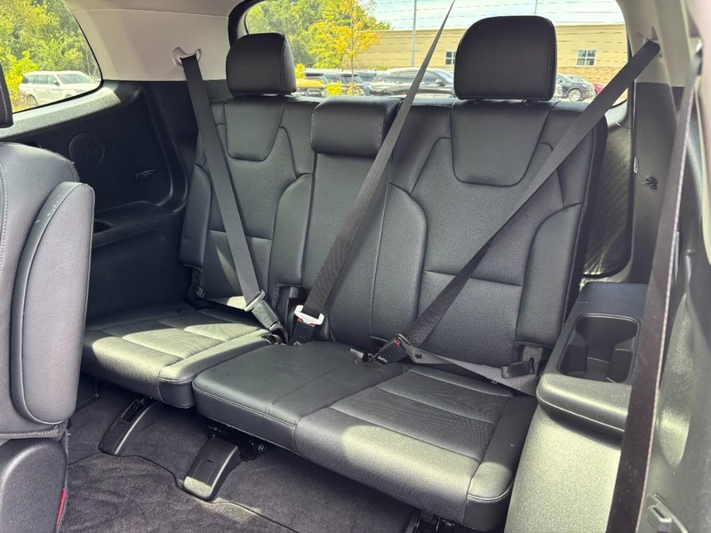 Kia Telluride Vehicle Full-screen Gallery Image 12