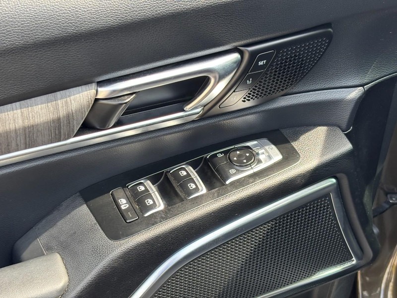 Kia Telluride Vehicle Full-screen Gallery Image 20