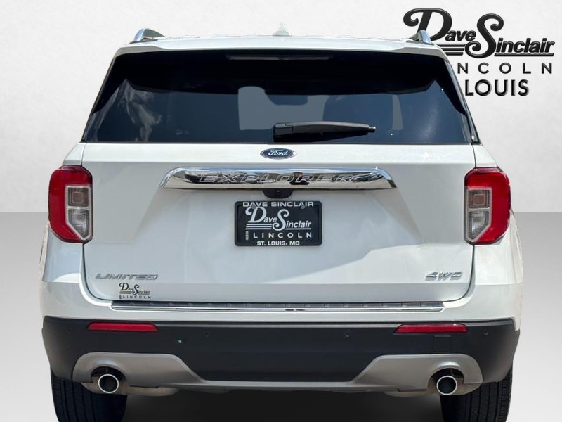 Ford Explorer Vehicle Full-screen Gallery Image 04