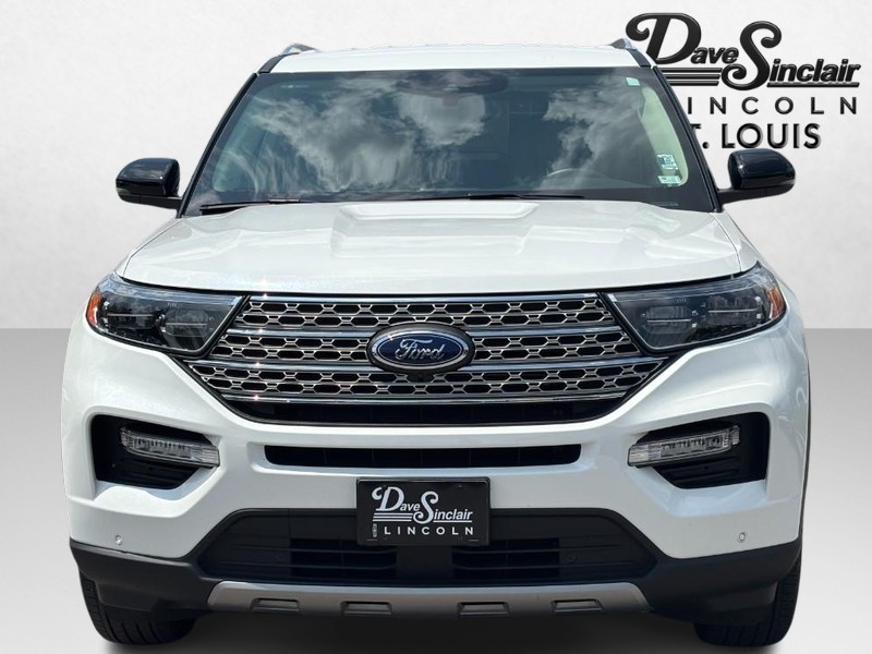 Ford Explorer Vehicle Full-screen Gallery Image 09