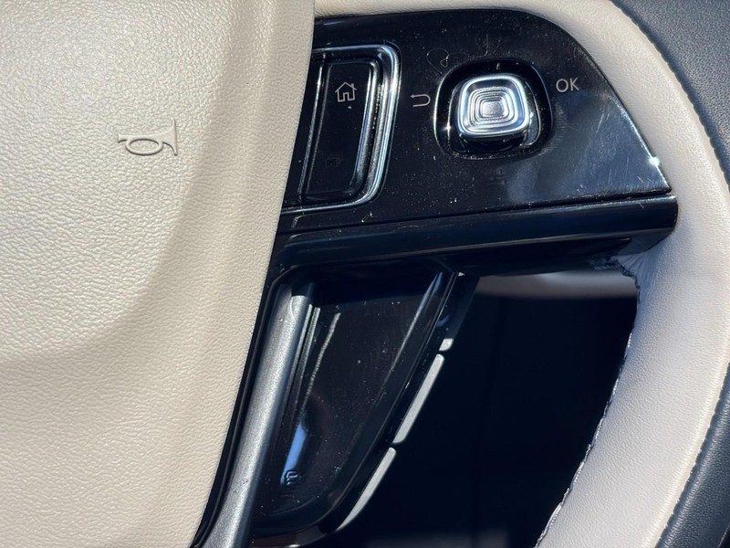 Lincoln Corsair Vehicle Full-screen Gallery Image 19