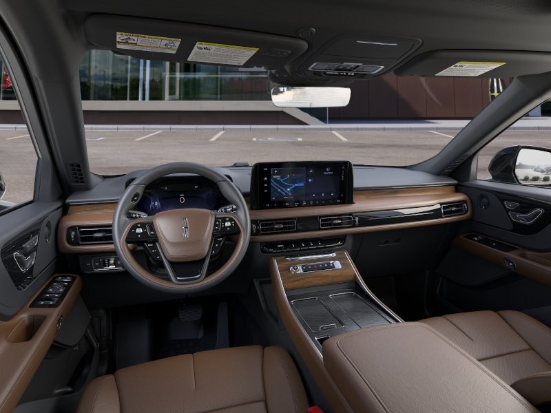 Lincoln Aviator Vehicle Full-screen Gallery Image 10
