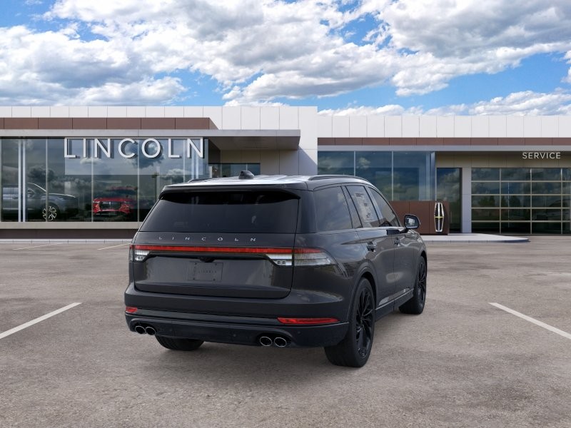 Lincoln Aviator Vehicle Full-screen Gallery Image 09