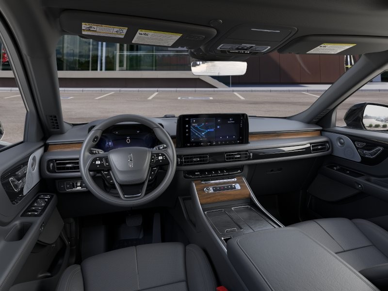 Lincoln Aviator Vehicle Full-screen Gallery Image 10