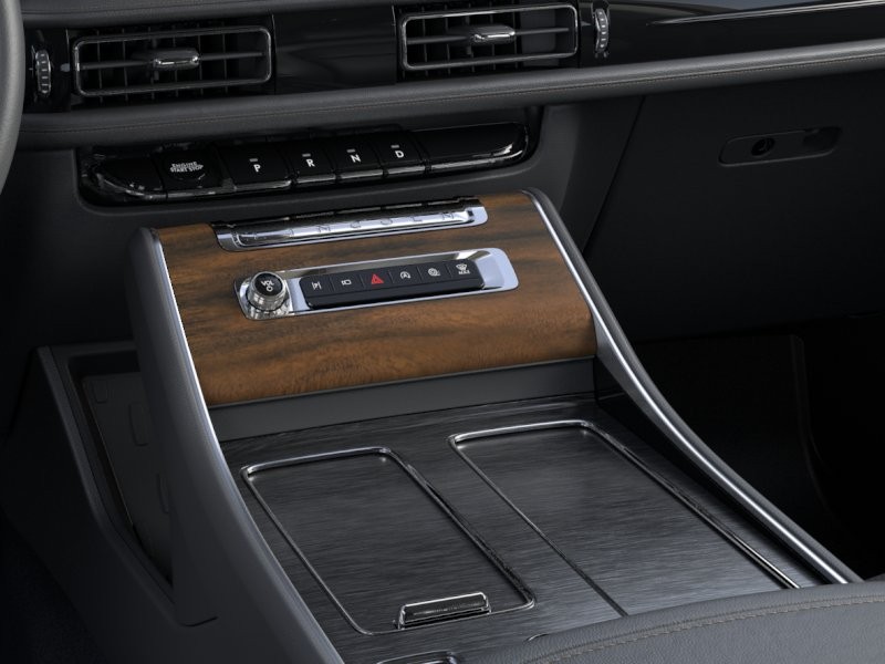 Lincoln Aviator Vehicle Full-screen Gallery Image 16