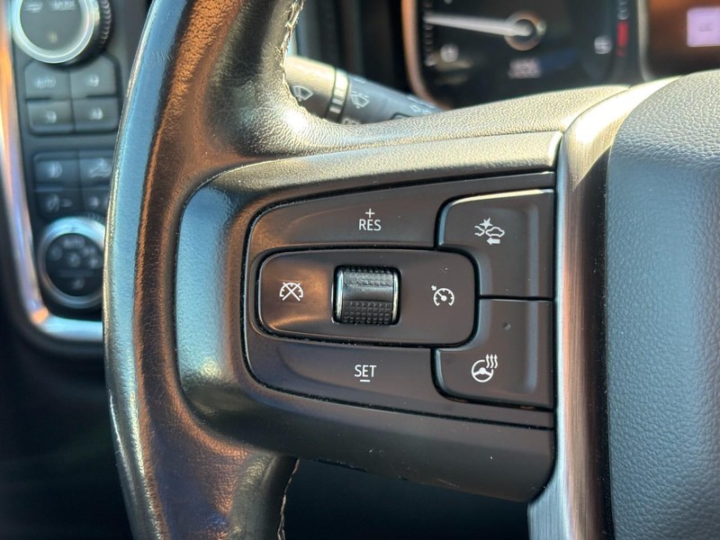 GMC Sierra 2500HD Vehicle Full-screen Gallery Image 17