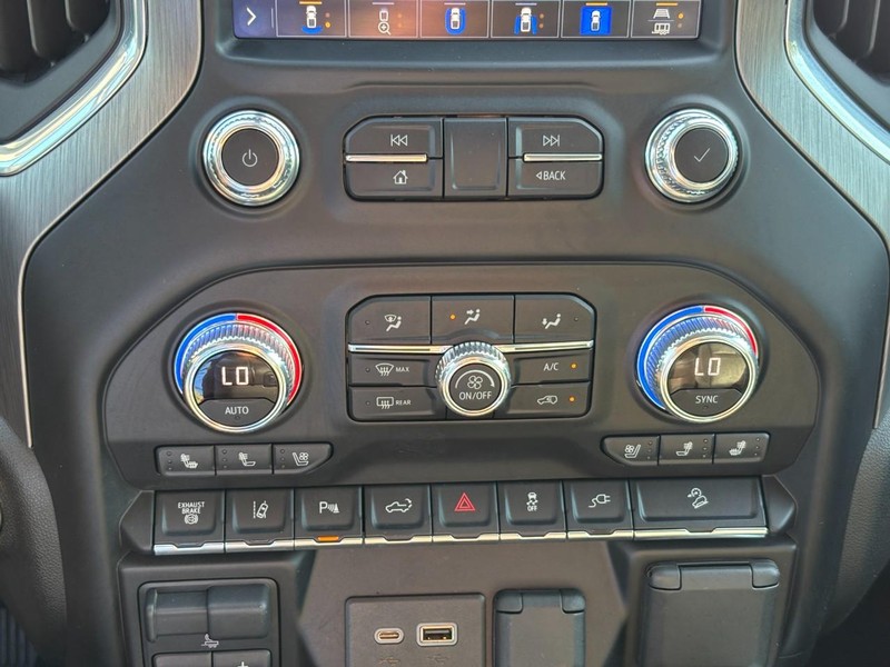GMC Sierra 2500HD Vehicle Full-screen Gallery Image 23