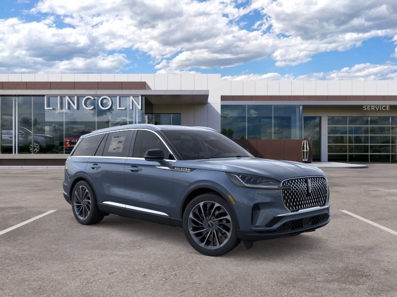 Lincoln Aviator Vehicle Full-screen Gallery Image 07
