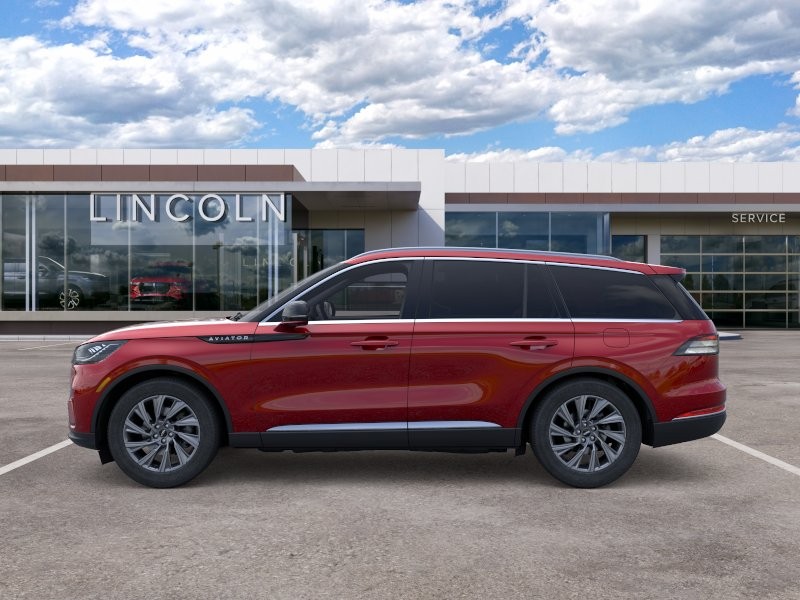 Lincoln Aviator Vehicle Full-screen Gallery Image 03