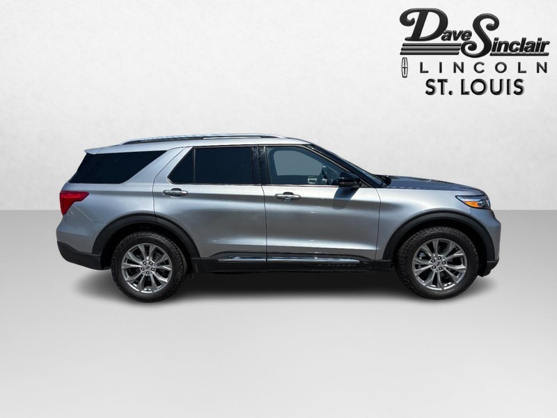 Ford Explorer Vehicle Full-screen Gallery Image 02