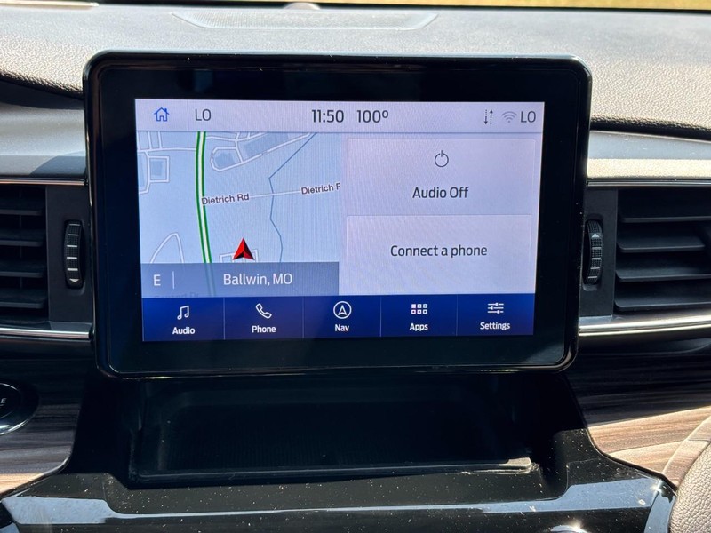 Ford Explorer Vehicle Full-screen Gallery Image 22