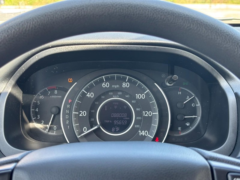 Honda CR-V Vehicle Full-screen Gallery Image 20
