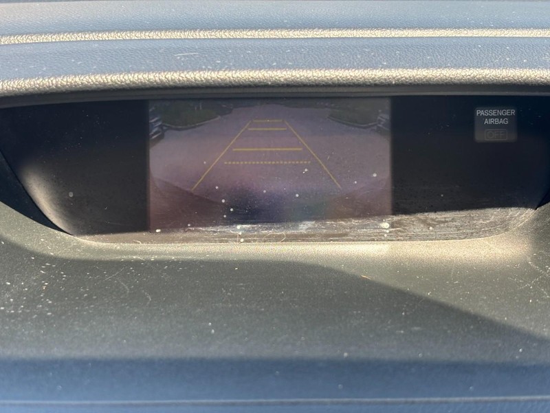 Honda CR-V Vehicle Full-screen Gallery Image 22