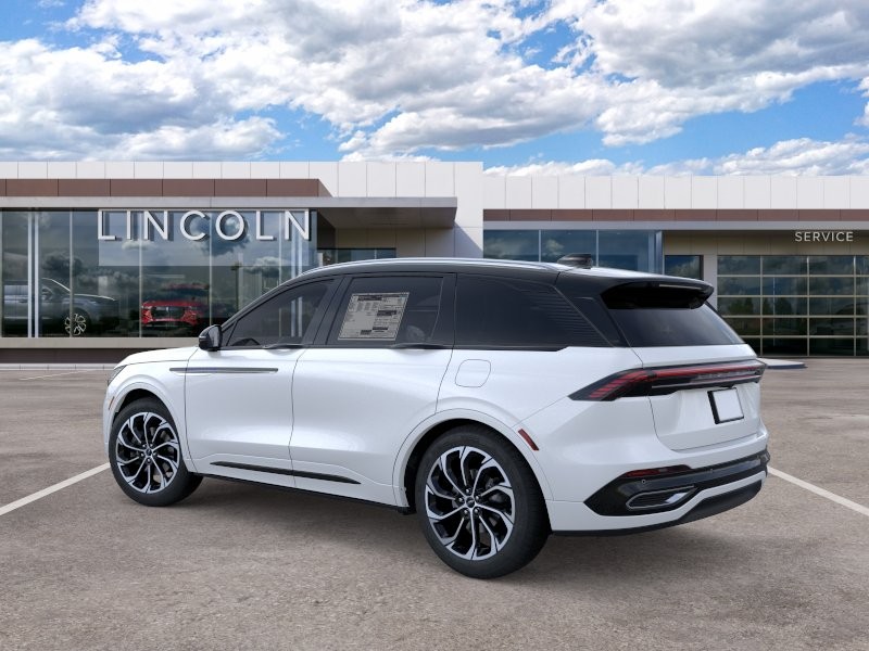 Lincoln Nautilus Vehicle Full-screen Gallery Image 04