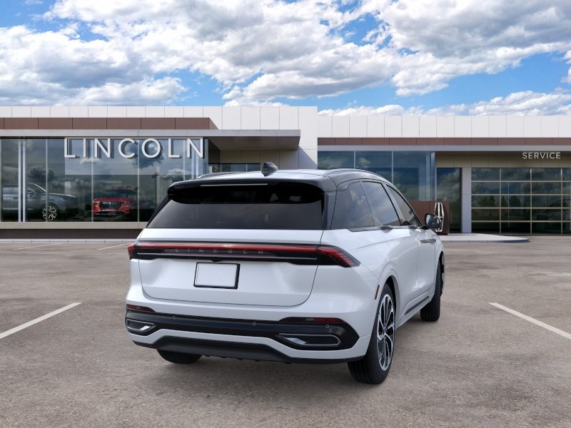 Lincoln Nautilus Vehicle Full-screen Gallery Image 09