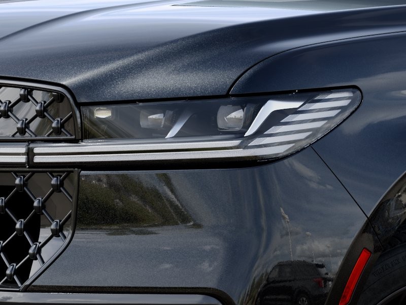Lincoln Navigator Vehicle Full-screen Gallery Image 19