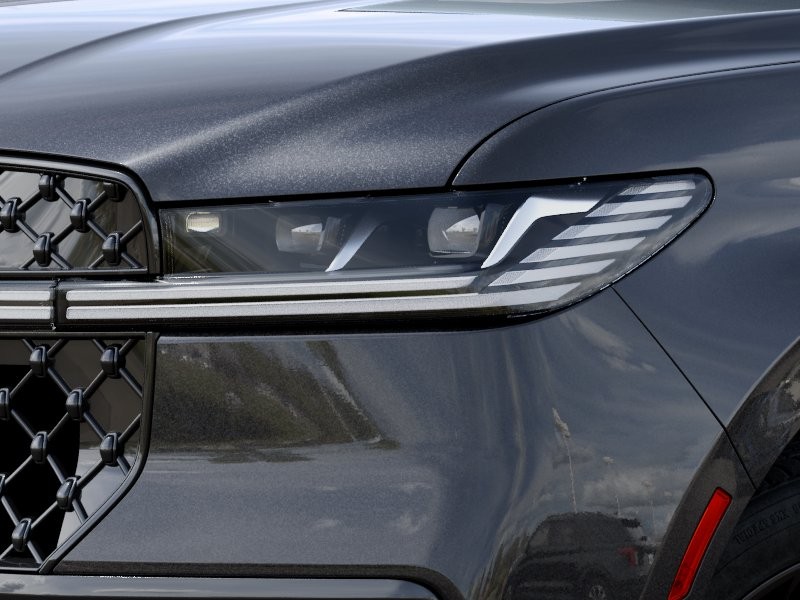 Lincoln Navigator Vehicle Full-screen Gallery Image 19