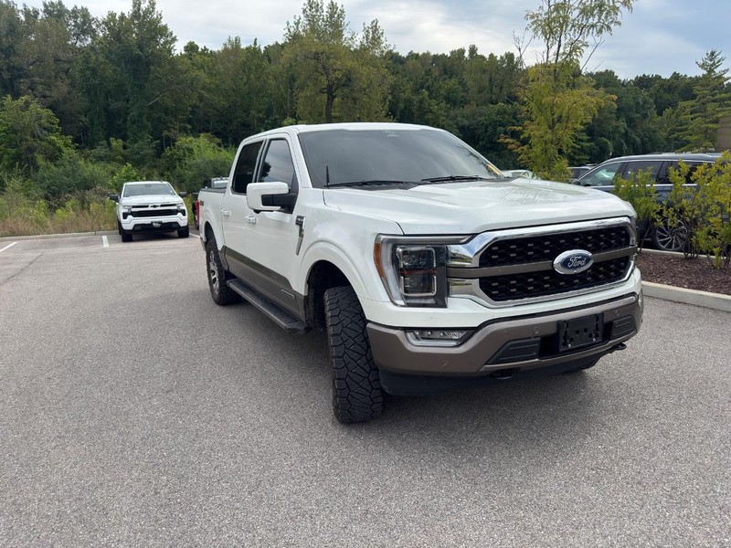 Ford F-150 Vehicle Full-screen Gallery Image 02