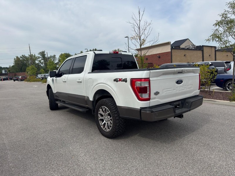 Ford F-150 Vehicle Full-screen Gallery Image 04