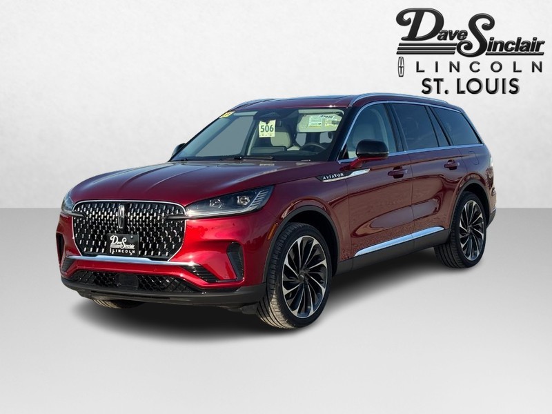 Lincoln Aviator Vehicle Full-screen Gallery Image 07