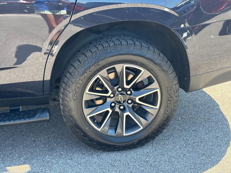 Chevrolet Tahoe Vehicle Full-screen Gallery Image 10