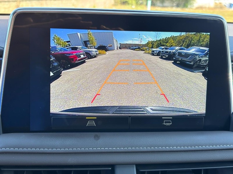 Chevrolet Tahoe Vehicle Full-screen Gallery Image 23