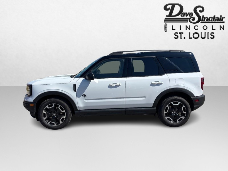 Ford Bronco Sport Vehicle Full-screen Gallery Image 06