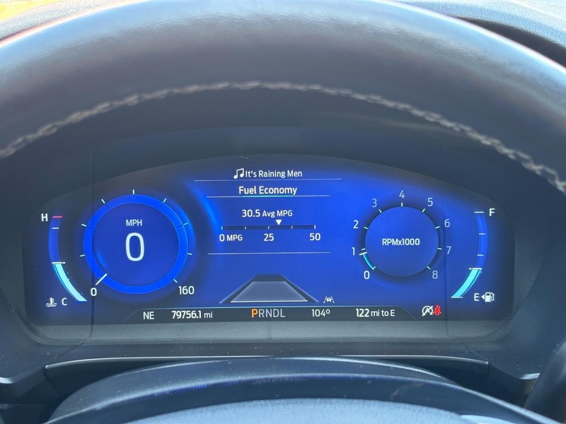 Ford Escape Vehicle Full-screen Gallery Image 20