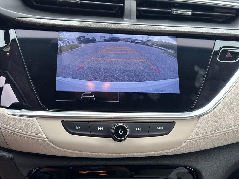 Buick Encore GX Vehicle Full-screen Gallery Image 21
