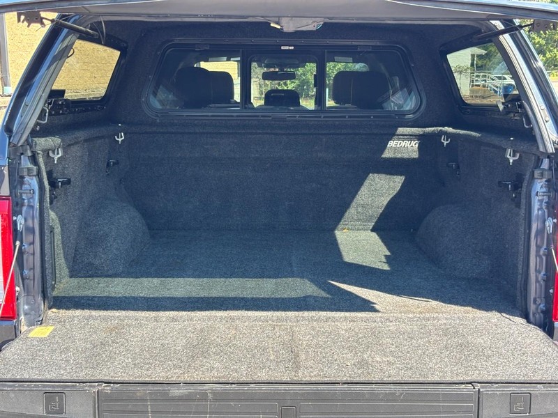 Ford F-150 Vehicle Full-screen Gallery Image 10