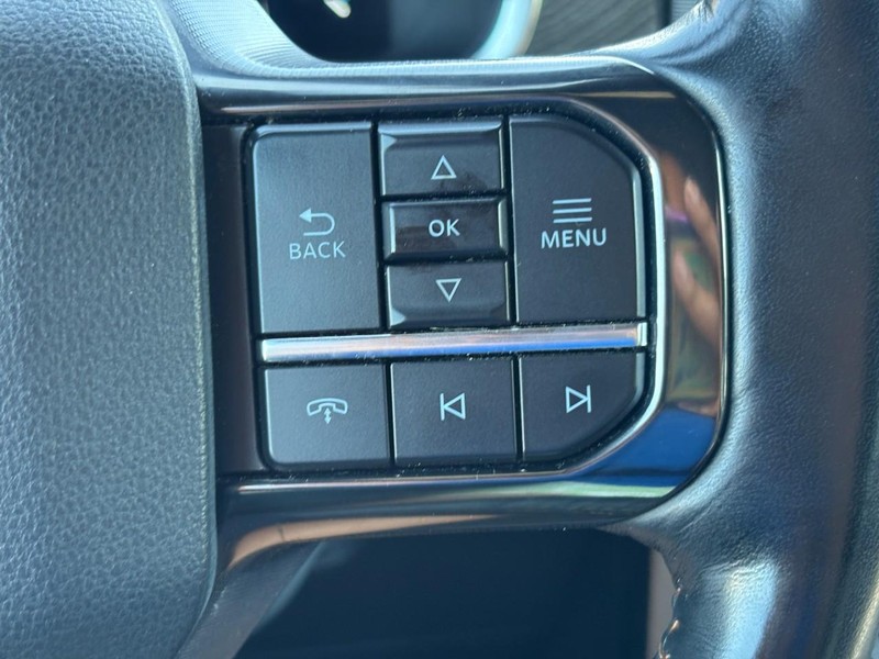 Ford F-150 Vehicle Full-screen Gallery Image 19
