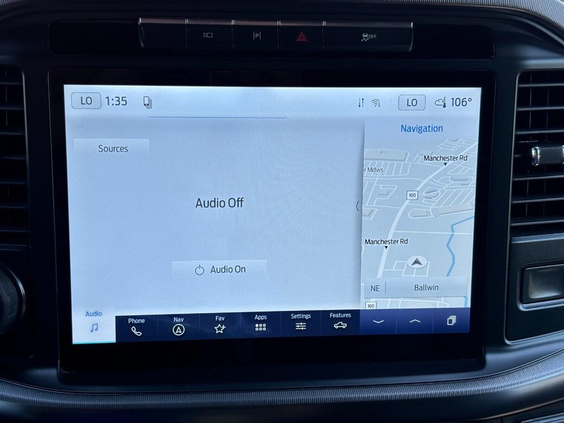 Ford F-150 Vehicle Full-screen Gallery Image 21