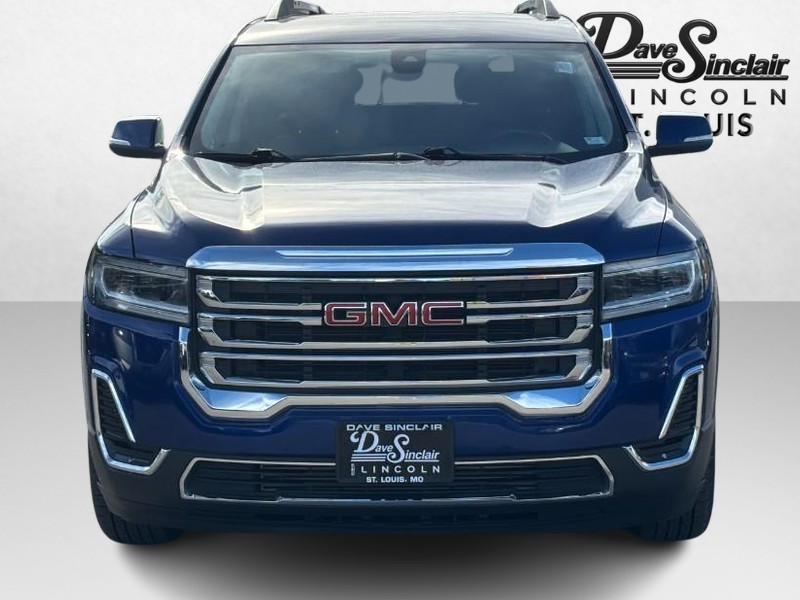 GMC Acadia Vehicle Full-screen Gallery Image 09
