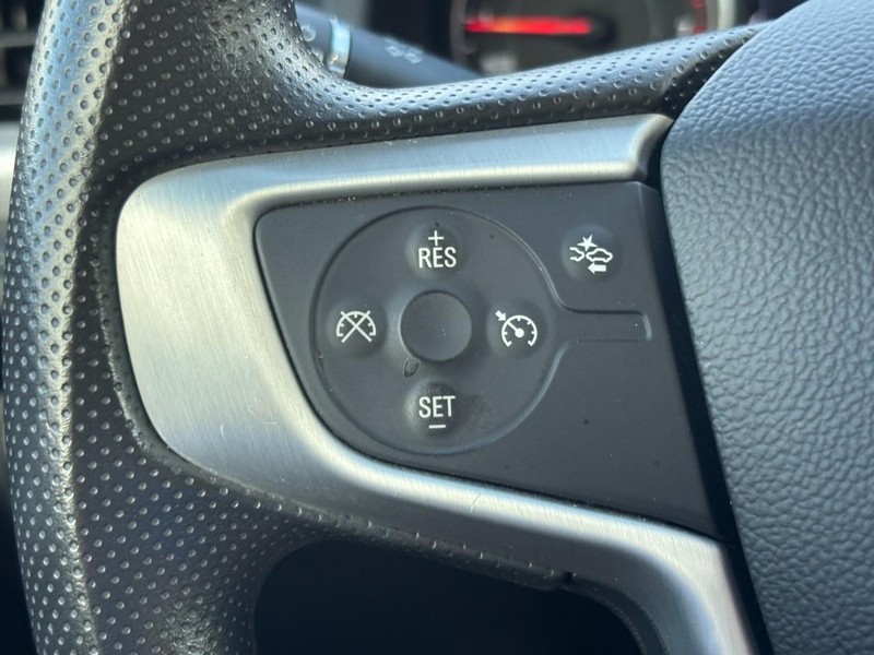 GMC Acadia Vehicle Full-screen Gallery Image 19
