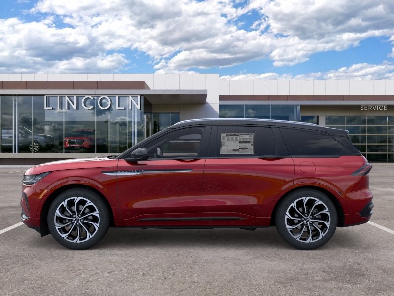Lincoln Nautilus Vehicle Full-screen Gallery Image 03
