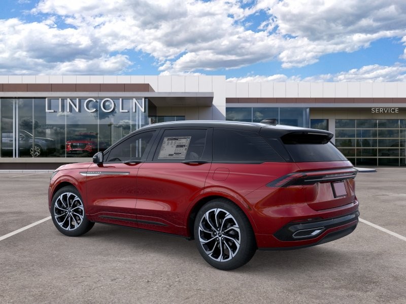 Lincoln Nautilus Vehicle Full-screen Gallery Image 04