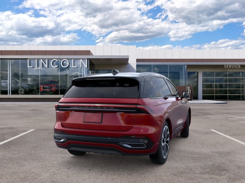Lincoln Nautilus Vehicle Full-screen Gallery Image 09