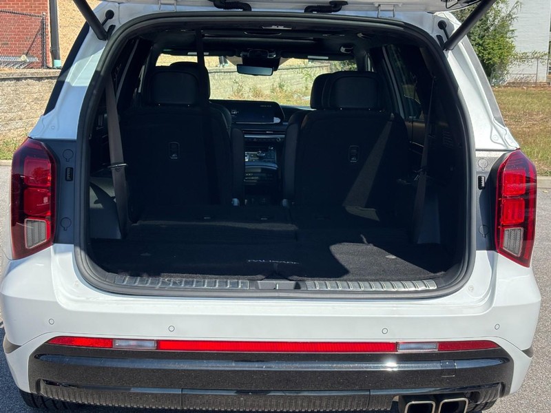 Hyundai Palisade Vehicle Full-screen Gallery Image 10